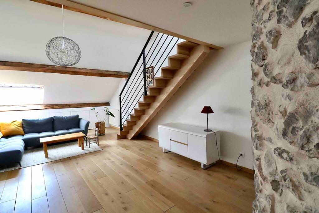 Les Hauts Du Chateau Chambery Bagian luar foto